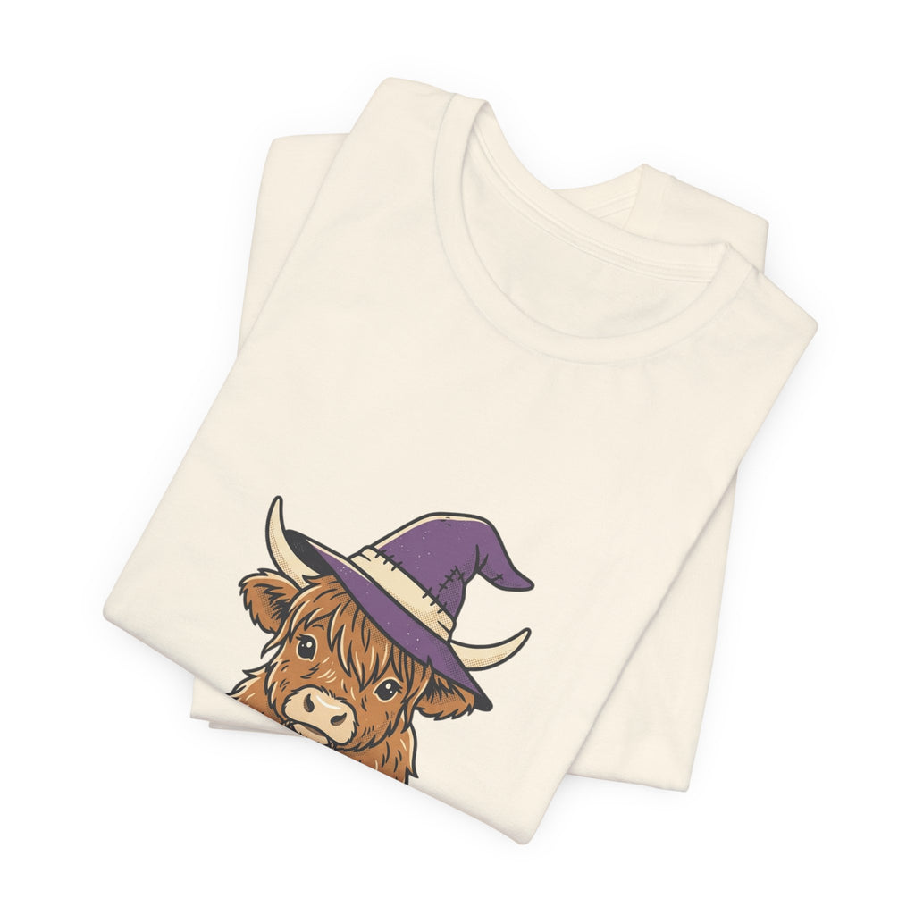 Highland Cow Witch Halloween Tee | Pumpkin Witch Hat T-Shirt