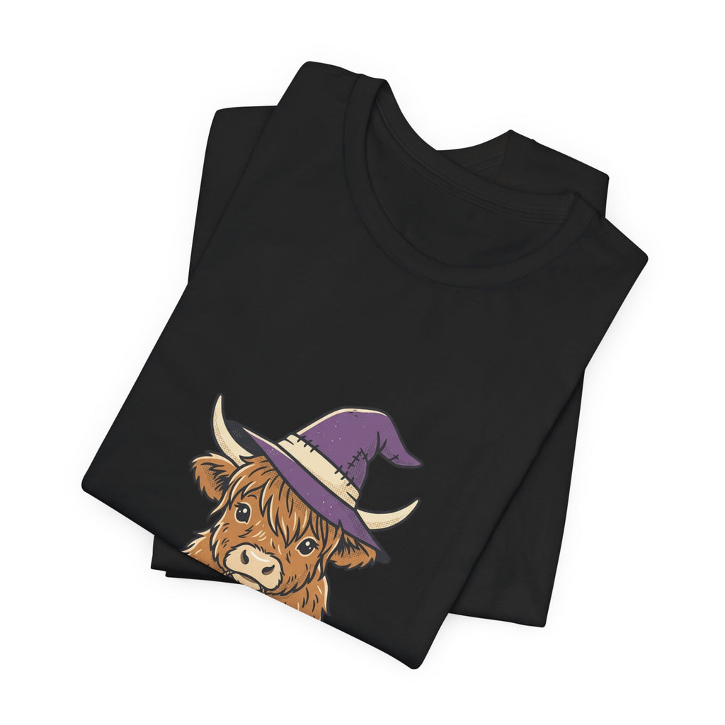 Highland Cow Witch Halloween Tee | Pumpkin Witch Hat T-Shirt