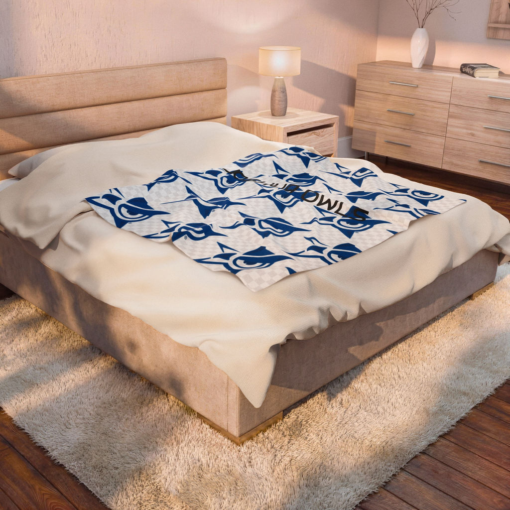 Plush Velveteen Blanket — Blue Star Owl Pattern Cozy Throw